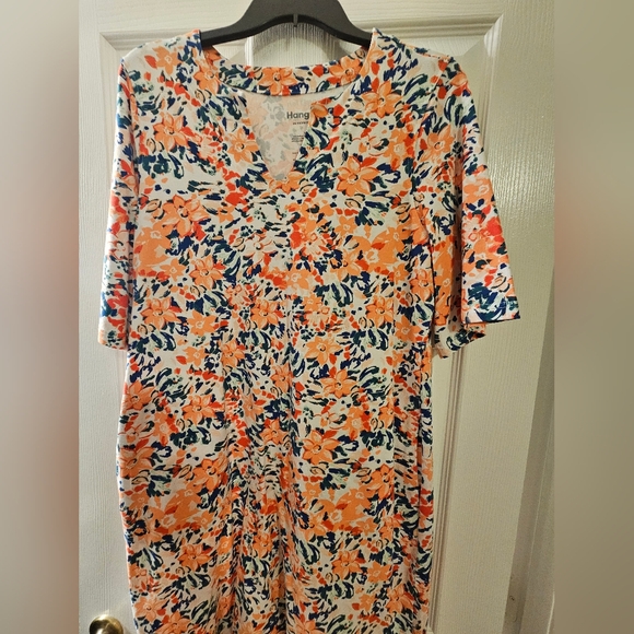 Floral Short Dress with pockets. Size M. - Picture 2 of 6